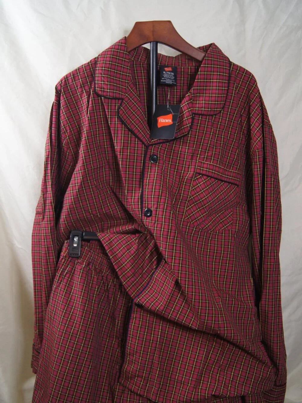 Hanes Red Plaid Pajama Set — Button‑Up Top & Pants — Soft Cotton Blend — Size XL